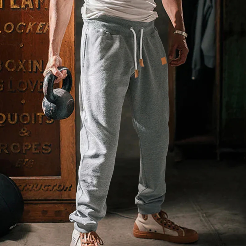 Herren Slim-Fit Jogginghose mit elastischem Bund, Kordelzug und schmalem Beinabschluss Nord Taschen