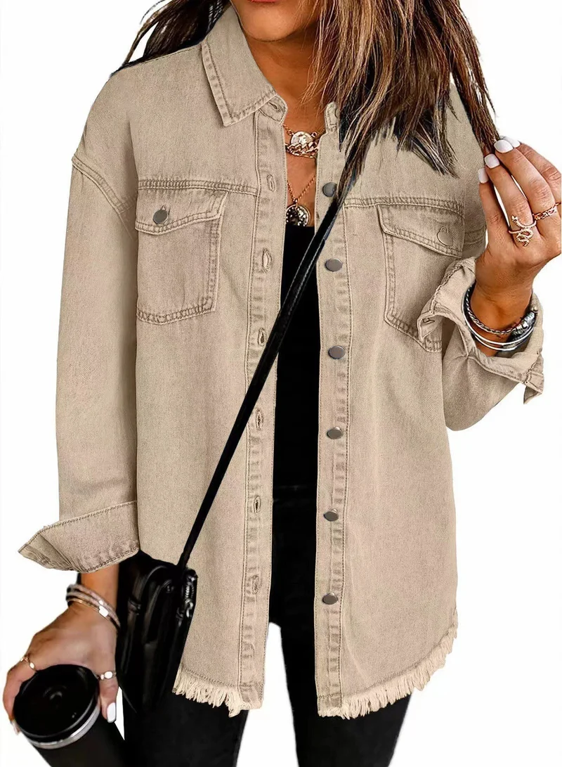 Damen Denim Overshirt mit fransigem Saum und Brusttaschen Avellé