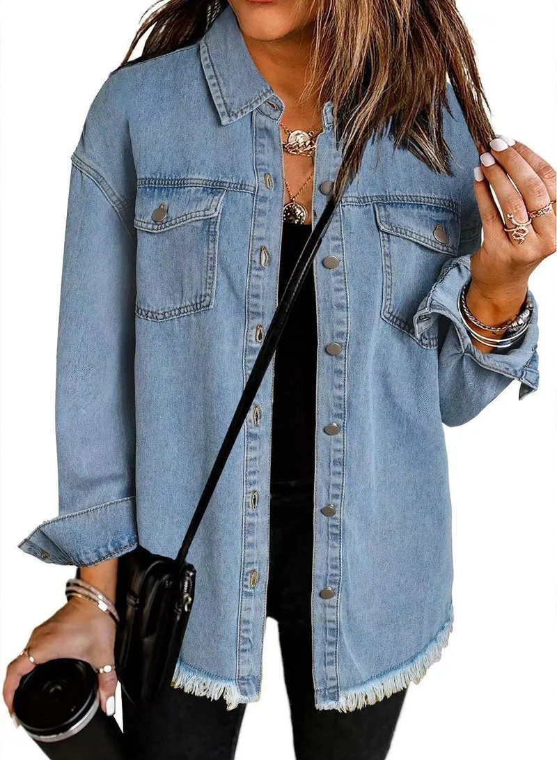 Damen Denim Overshirt mit fransigem Saum und Brusttaschen Avellé