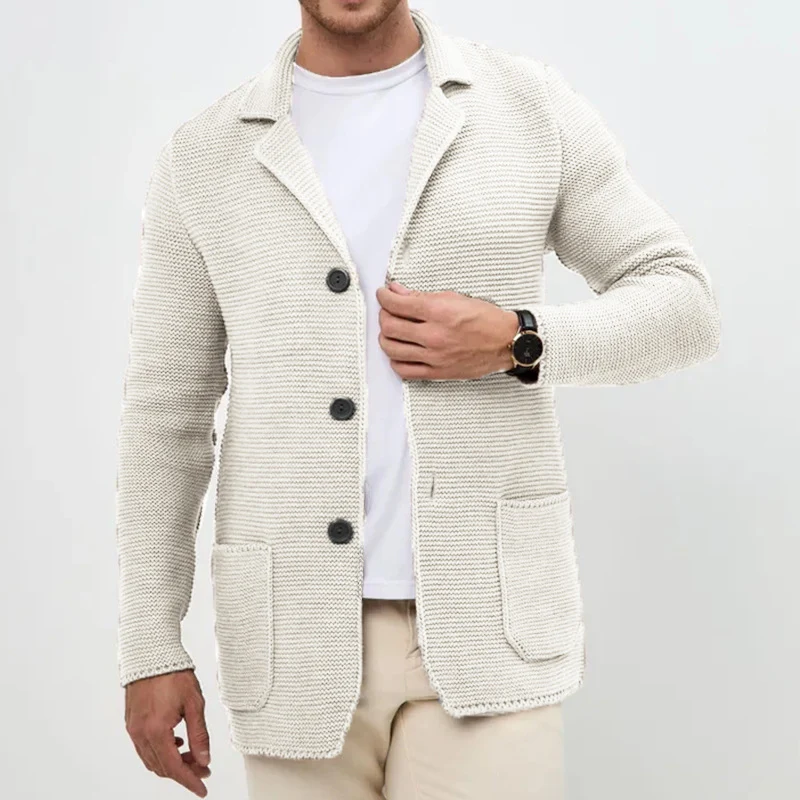 Herren grobgestrickter Strickcardigan mit Schalkragen und aufgesetzten Taschen Nord Taschen