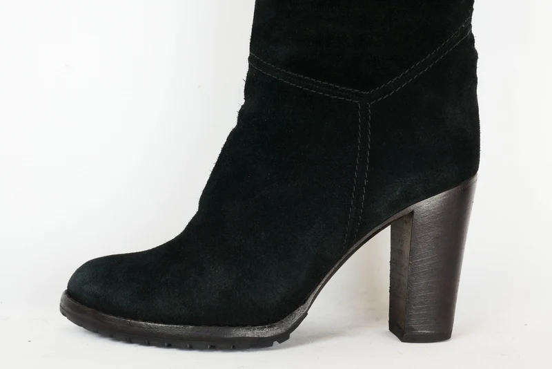 Hohe Stiefel Wildleder schwarz