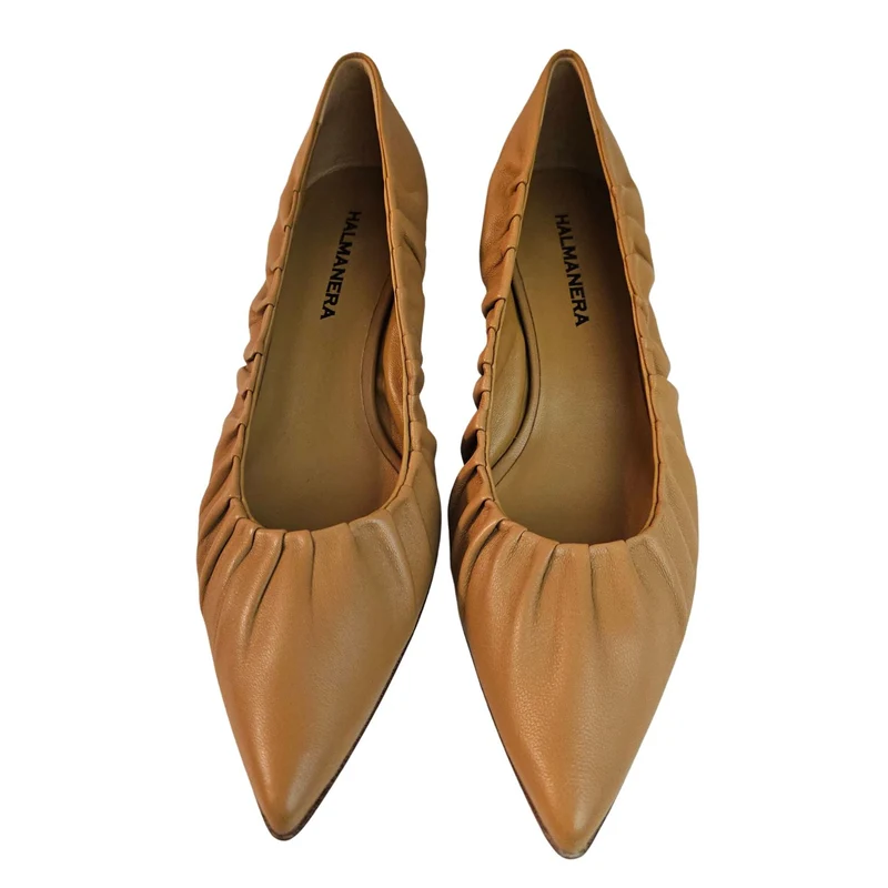 Halmanera, extravaganter Pumps in Caramel