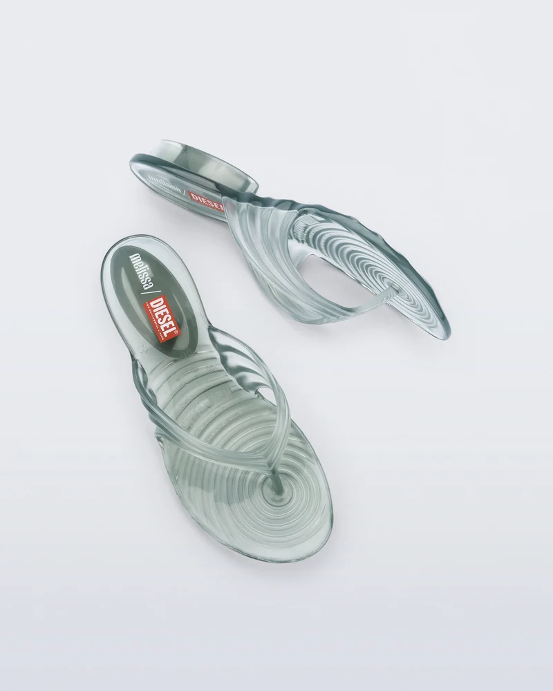 Quantum Flip Flop