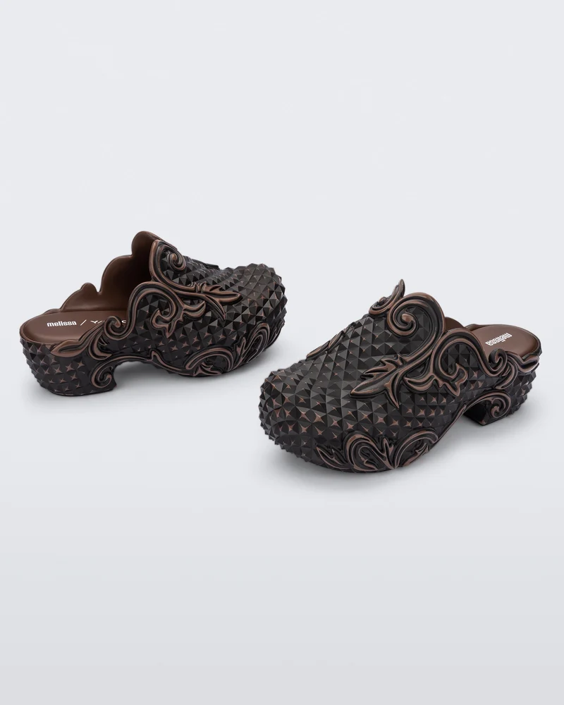 Court Clog
