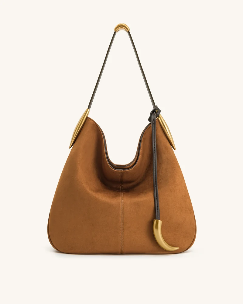 Nina Hobo-Tasche mit Metallanhänger – Braun