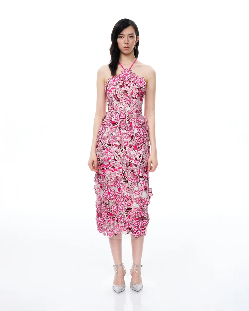 Fiora Besticktes Maxikleid mit Blumen und Neckholder – Rosenrot