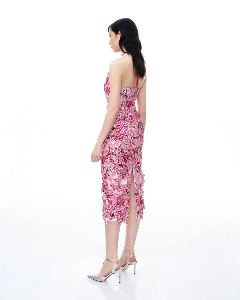 Fiora Besticktes Maxikleid mit Blumen und Neckholder – Rosenrot