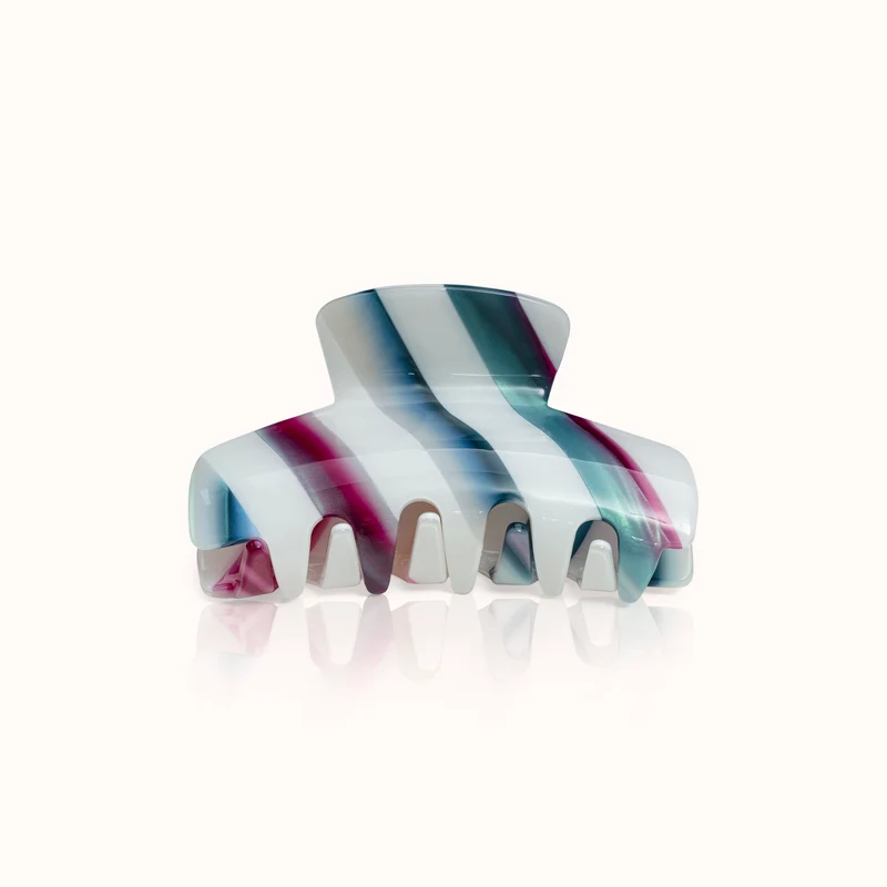 by Vivi Haarklammer "Stripes"