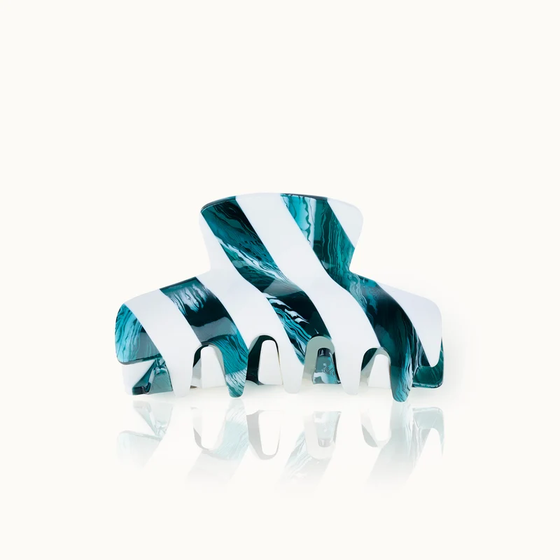 by Vivi Haarklammer "Stripes"