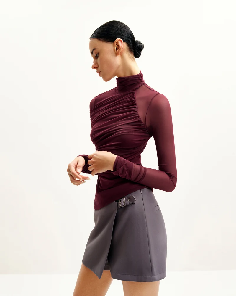 Ella Durchsichtiges Rüschen-Turtleneck-Top - Burgunderrot
