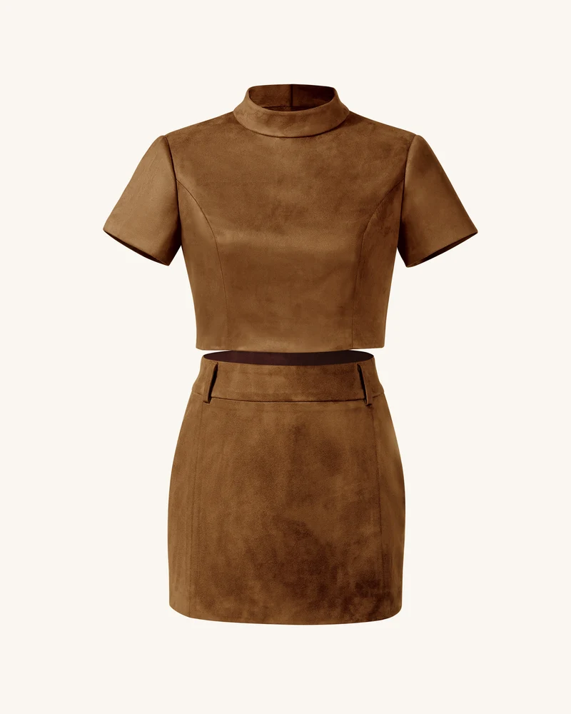 Grace Zweiteiliges Set aus Kunstwildleder - Crop-Top und Minirock - Camel