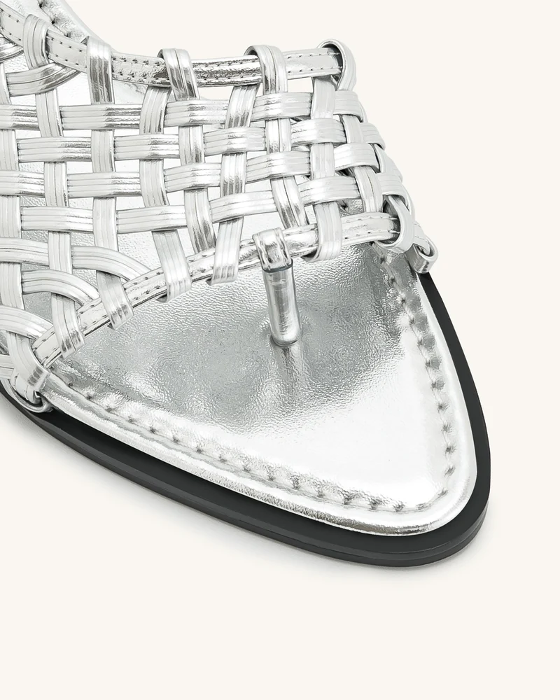Jocelyn Flip-Flops mit gewebtem Riemen - Silber