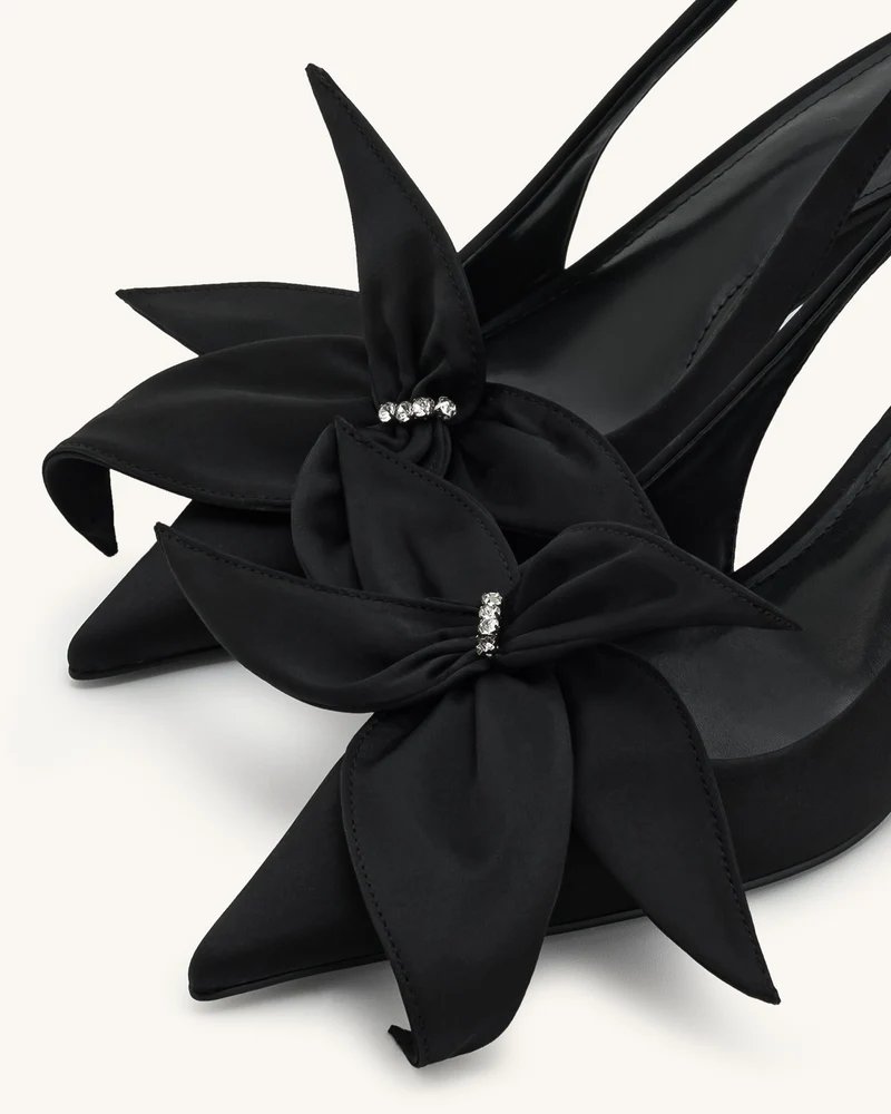 Queena Slingback-Pumps mit floralen Applikationen - Schwarz