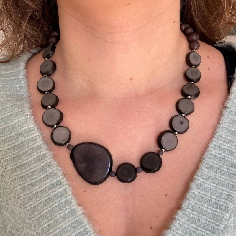 MoreThanHip Halskette aus Tagua, Chicon und Acai "Andrea"