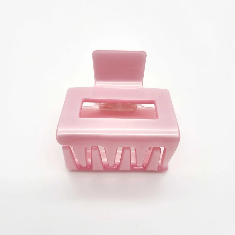 by Vivi Haarklammer "Square"