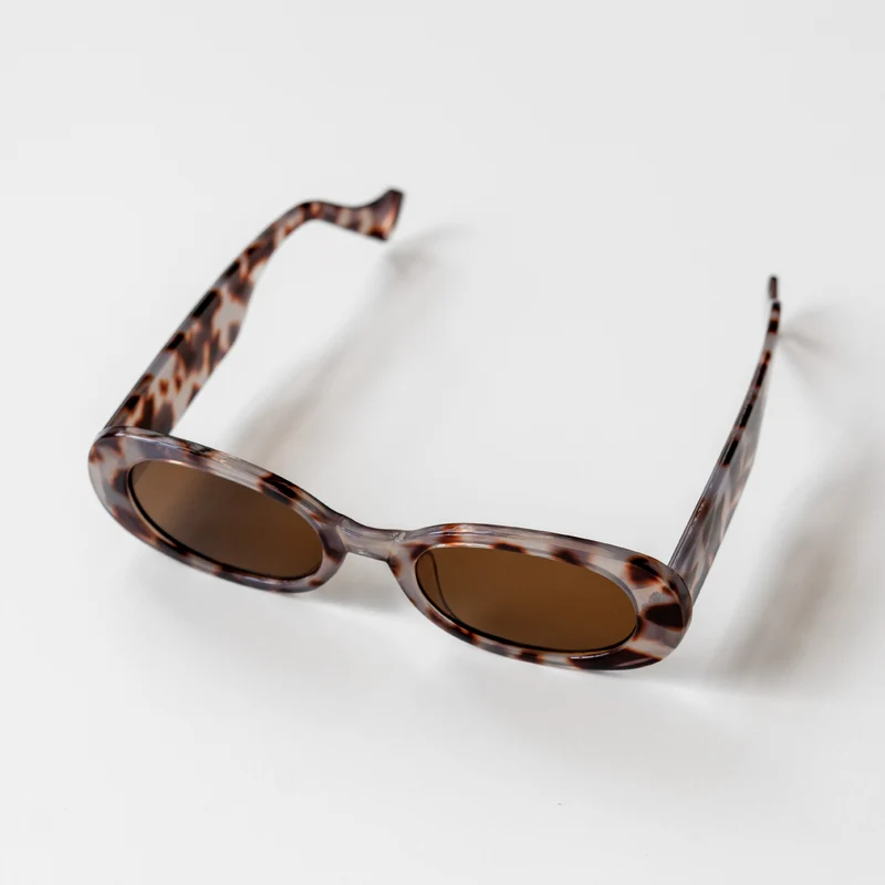 On Vacation Retro Sonnenbrille "Oval"