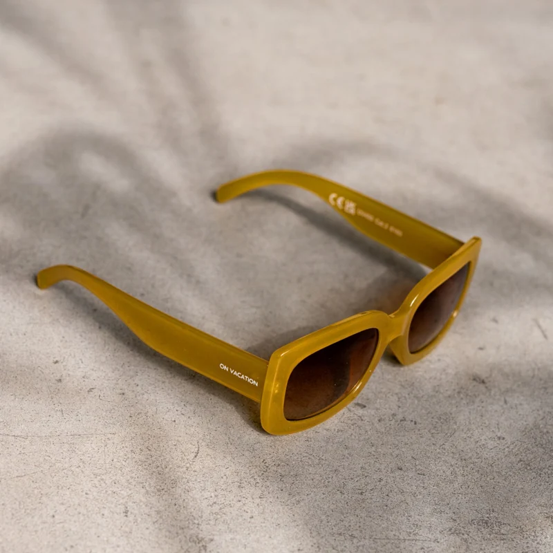 On Vacation Retro Sonnenbrille "Chunky"