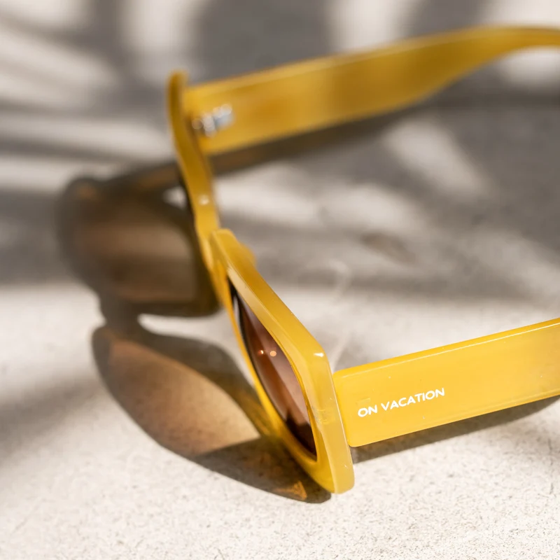 On Vacation Retro Sonnenbrille "Chunky"