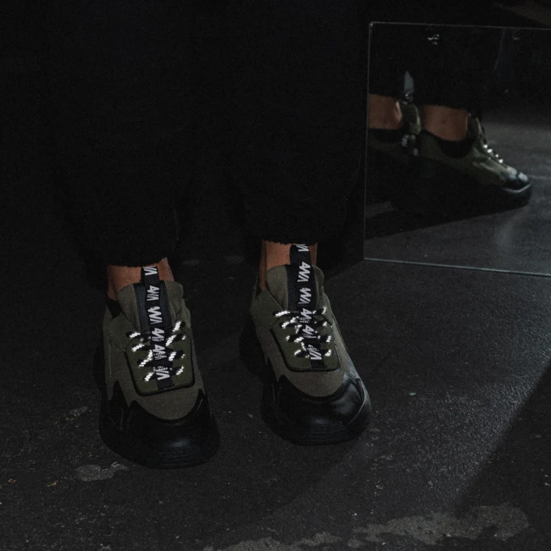 Paprcuts Sneaker "Curl"