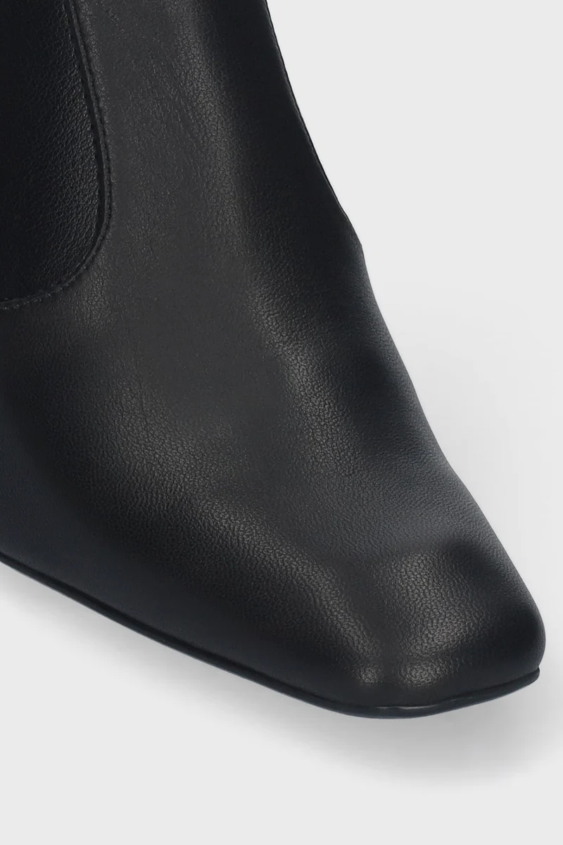 Stiefelette Hanna in Negro
