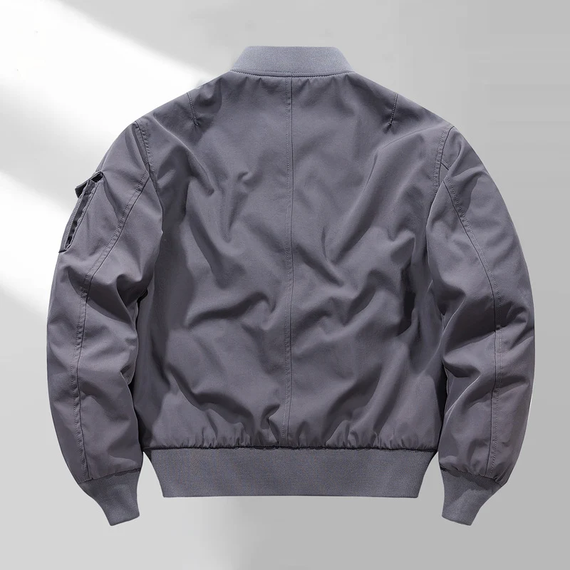 Herren Kurzblouson im Aviator‑Minimalstil mit Multifunktions‑Ärmeltasche Nord Taschen