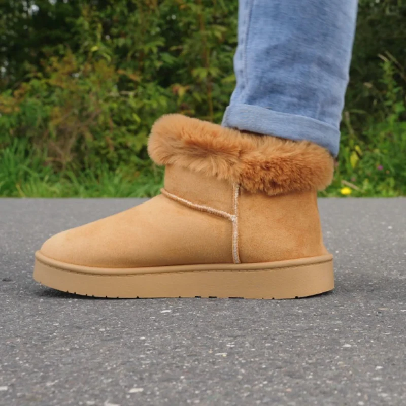 Giyna Camel