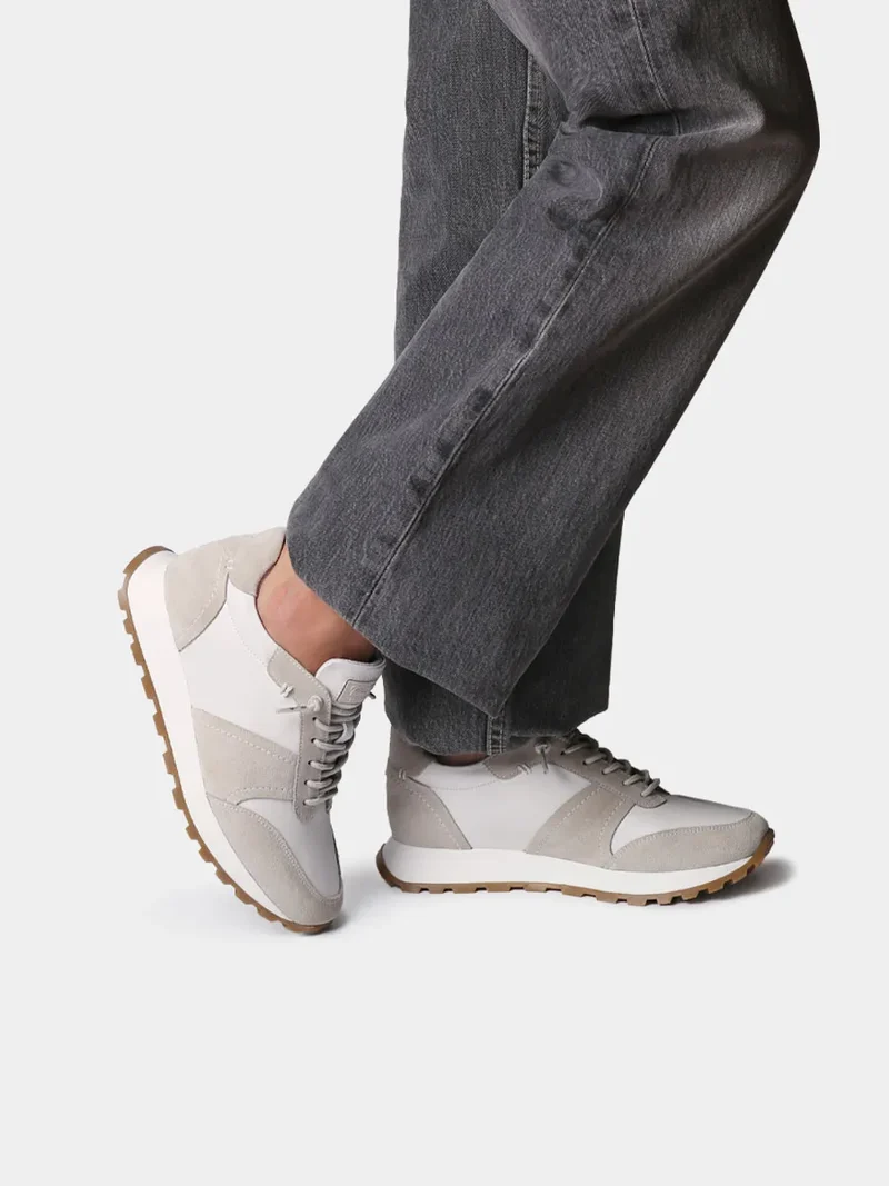 Zapatillas deportivas de piel metalizada y serraje para mujer | ALICIA