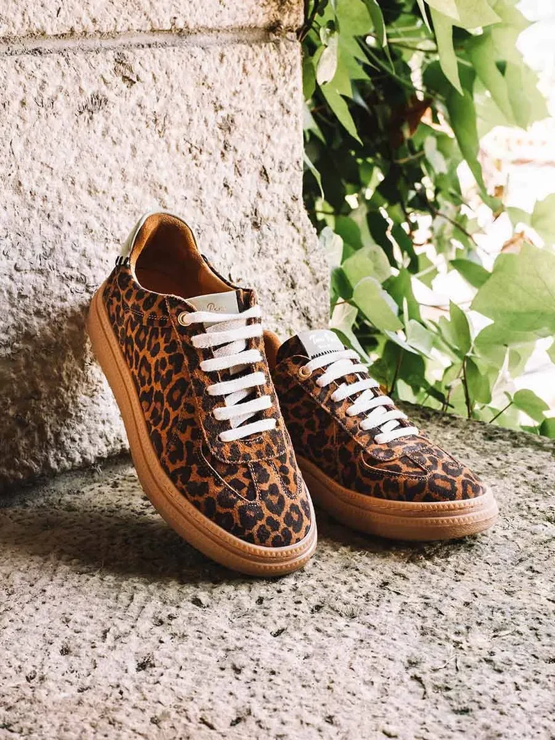 Zapatillas deportivas de piel para mujer con animal print | AUREA
