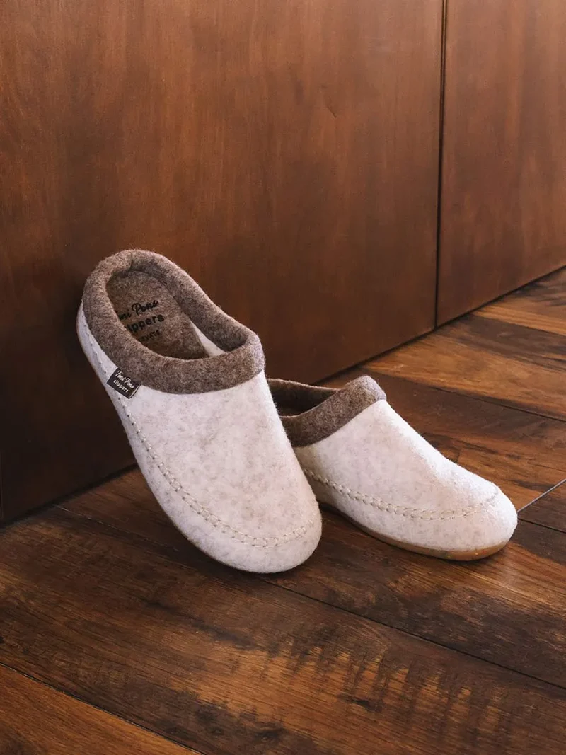 Slippers destalonadas en fieltro con cuña para mujer | ALBONS