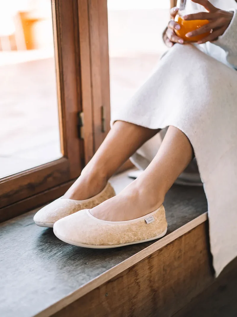 Zapatillas tipo bailarina de terciopelo para mujer | ALTEA