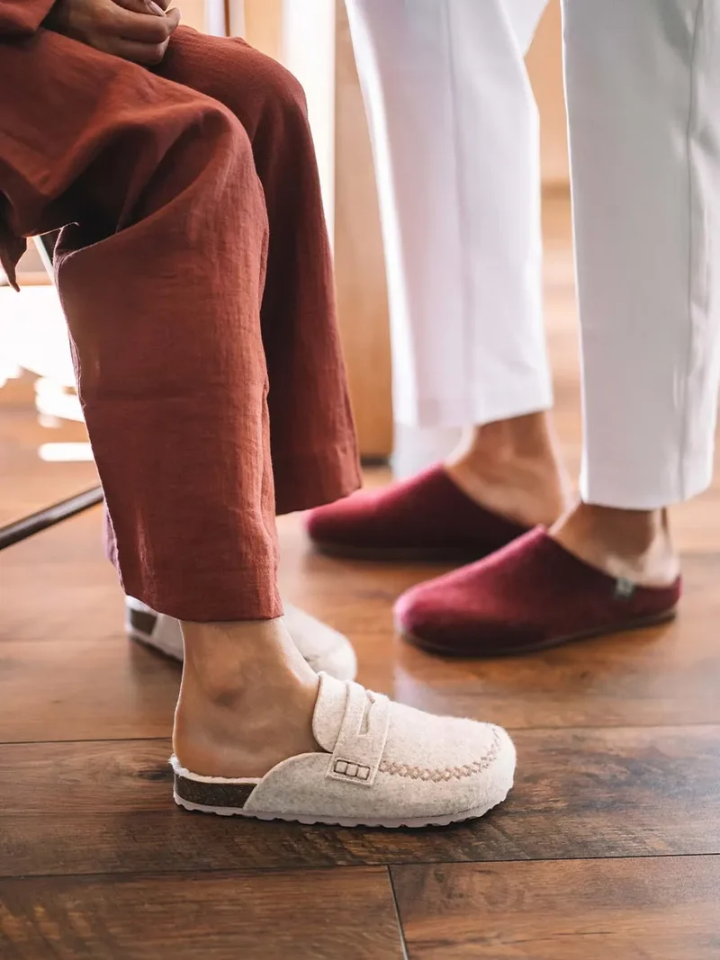 Zueco de fieltro con suela de corcho para mujer | GANDESA