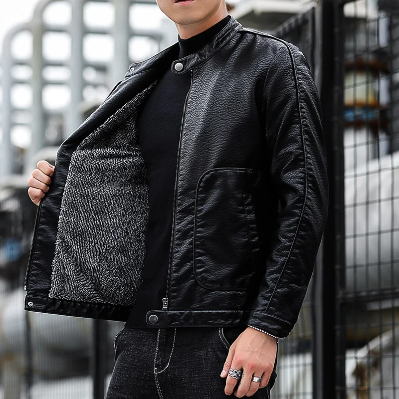 Herren Kunstleder-Blouson mit Stehkragen, Reißverschluss und aufgesetzten Pattentaschen Nord Taschen