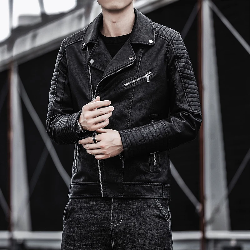 Herren Kunstleder-Bikerjacke mit gesteppter Ärmelpasse, asymmetrischem Reißverschluss und Metallzipper Nord Taschen