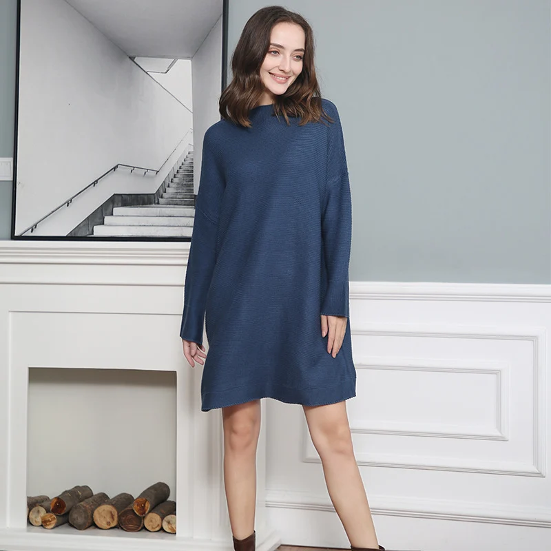 Damen Oversize Strick-Tunika mit kurzem Stehkragen und überschnittener Schulter Nord Taschen