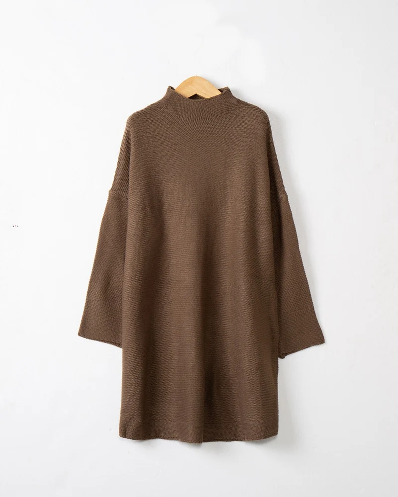 Damen Oversize Strick-Tunika mit kurzem Stehkragen und überschnittener Schulter Nord Taschen