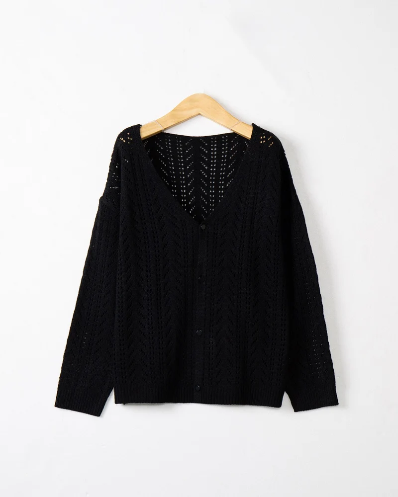 Damen Leichte Ajour-Strickjacke mit tiefem V-Ausschnitt und Knopfleiste Nord Taschen