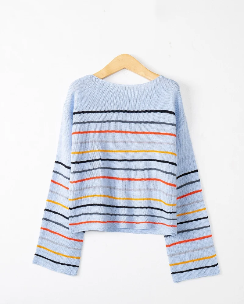 Damen Kurzgeschnittener Feinstrick-Pullover mit Rundhalsausschnitt, mehrfarbigen Horizontalstreifen und überschnittenen Schultern Nord Taschen