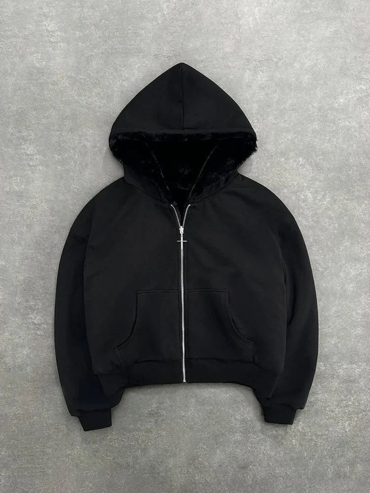 Unisex Kapuzen-Sweatjacke mit Kunstfellfutter, verkürztem Schnitt und Kreuz-Reißverschluss Nord Taschen