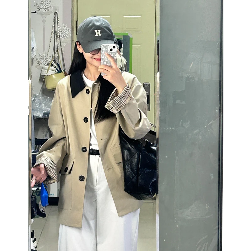Damen Oversized Trenchcoat mit Kontrastkragen und karierten Umschlagmanschetten Nord Taschen