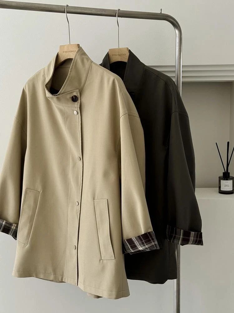 Damen Oversized Kurzmantel mit Stehkragen und kariertem Ärmelfutter Nord Taschen