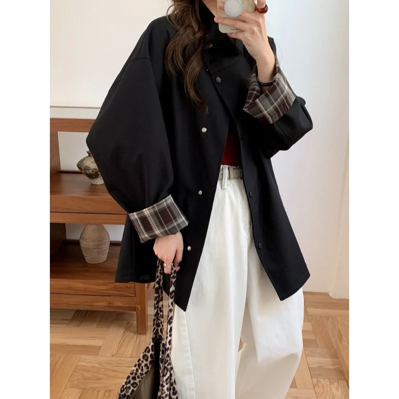 Damen Oversized Kurzjacke mit Druckknopfleiste und karierter Ärmelaufschlag Nord Taschen