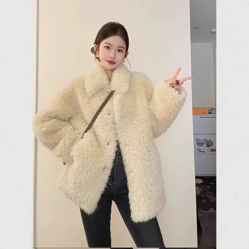 Damen Oversize Teddyfell‑Mantel mit Schalkragen und verdeckter Knopfleiste Nord Taschen