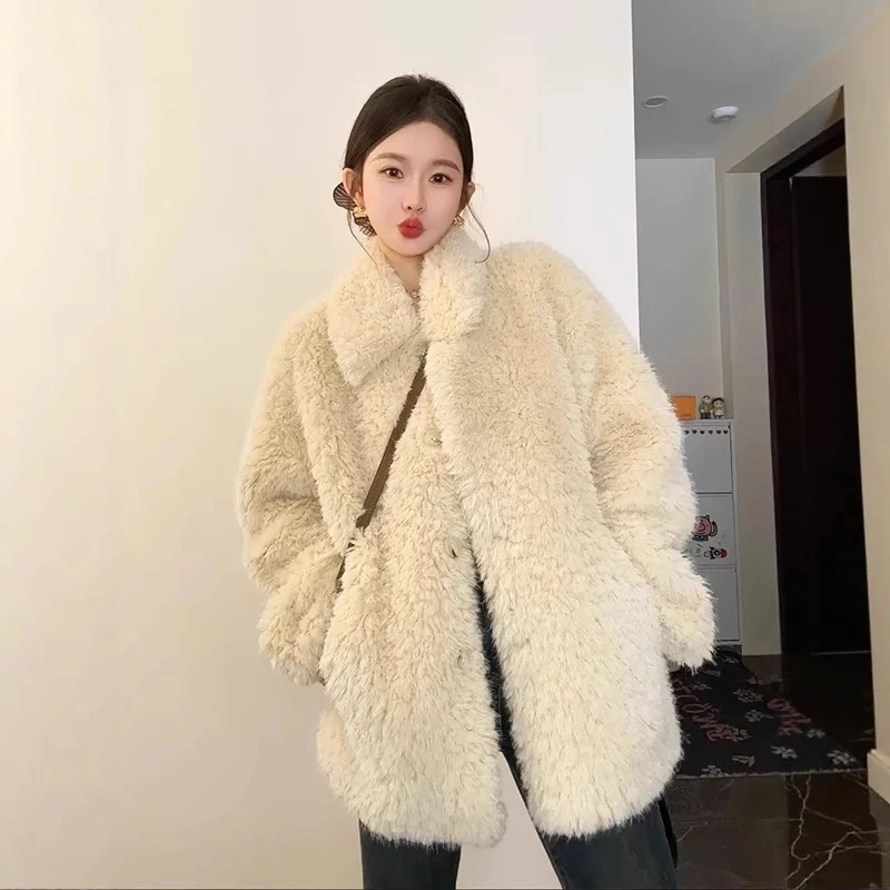 Damen Oversize Teddyfell‑Mantel mit Schalkragen und verdeckter Knopfleiste Nord Taschen