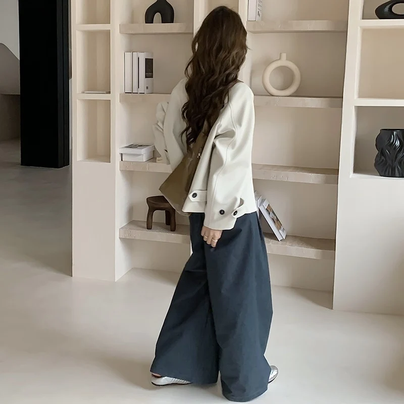 Damen Oversize Kurzjacke mit überschnittenen Schultern und großer Knopfleiste Nord Taschen