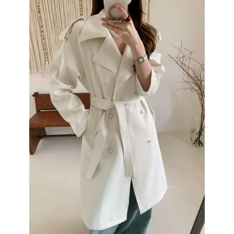 Damen Midilanger Trenchcoat mit Oversize-Schultern und Perlmuttknöpfen Nord Taschen