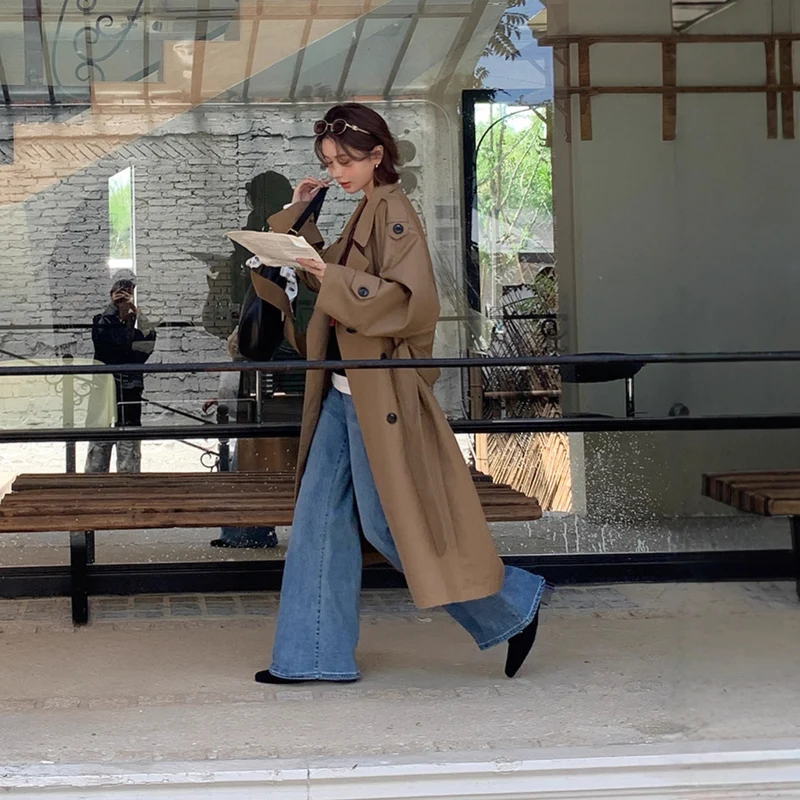 Damen Langer Trenchcoat im Oversize‑Look mit Bindegürtel und Schulterpatten Nord Taschen