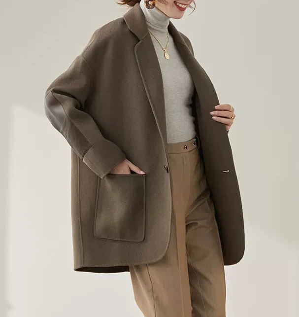 Damen stylischer und bequemer Oversized-Blazer Nord Taschen
