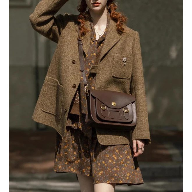 Damen Stylische Wolljacke Nord Taschen