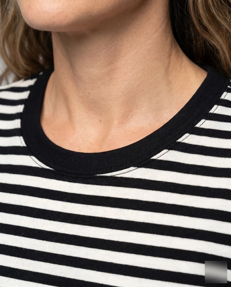 Damen Off-Shoulder gestreiftes T-Shirt mit figurbetontem Schnitt