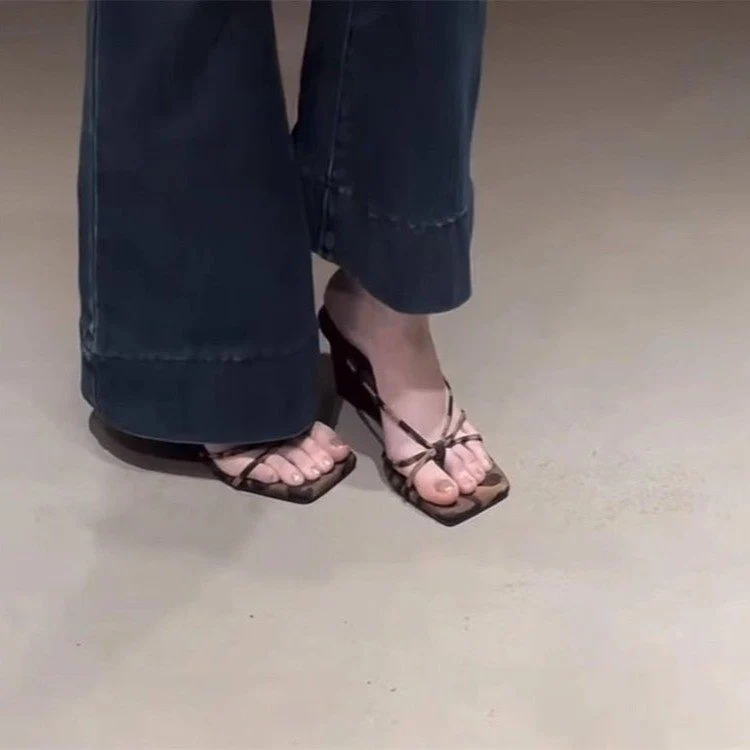 Damen Wedgesandalen mit elegantem Riemchen-Design und bequemer Innensohle Nord Taschen